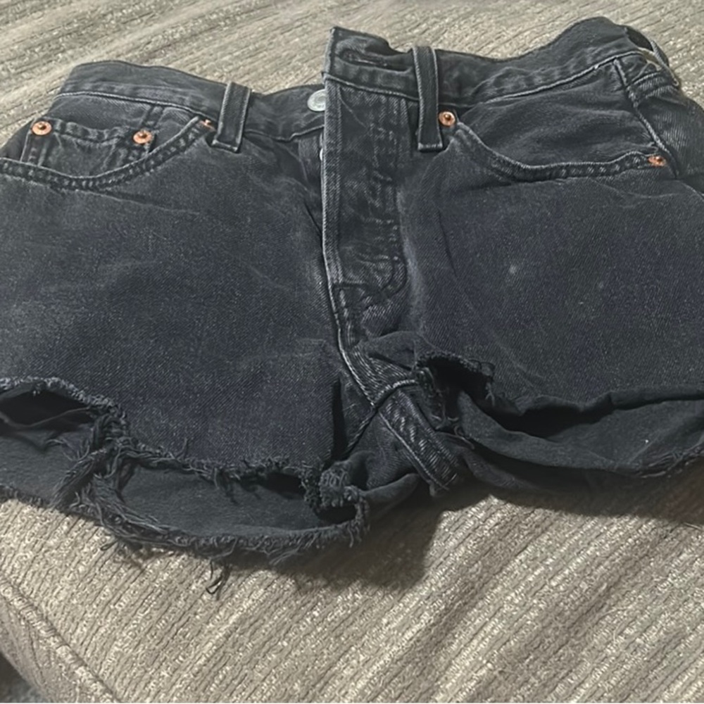 Levi's Black Jean Shorts High-Waisted Distressed